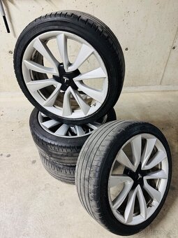 Tesla 19” disky+pneu+TPMS - 3