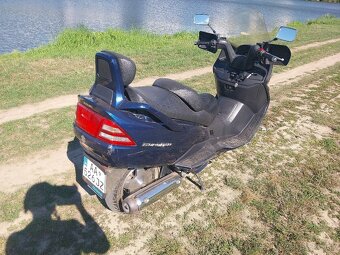 Suzuki burgman 250 - 3