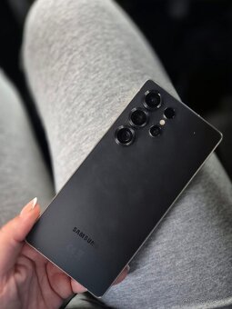 SAMSUNG GALAXY S25 ULTRA - 3