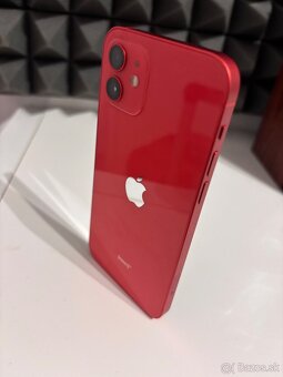 Predám Iphone 12 128 gb product red - 3