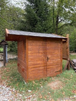 PREDAJNÝ STÁNOK - 3