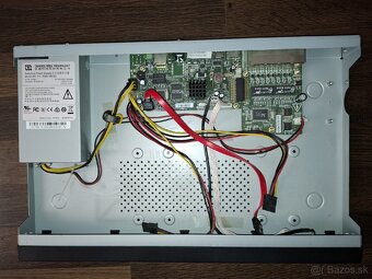 NVR Hikvision DS7608NI-SE/P/8 - 3