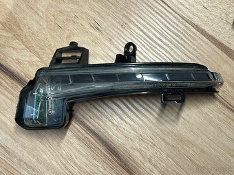 Škoda superb 3 pravá smerovka zrkadla 3V0.949.102 - 3