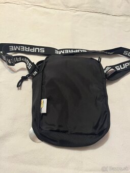 Predám Supreme Shoulder Bag - 3