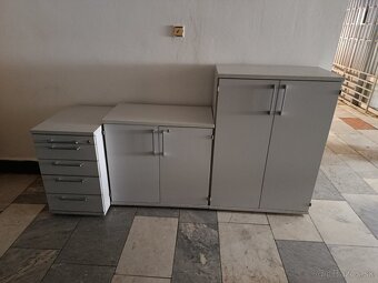 Kancelársky nábytok - 3