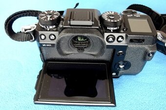 Fujifilm XH1 + batery grip - 3