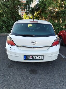 Opel Astra H - 3