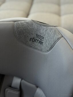 Autosedačka Britax Romer dualfix M i-size Premium Line - 3