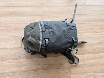 Batoh Lowepro Flipside Trek BP 450 AW - 3