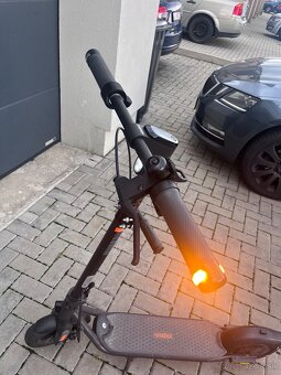 Elektrická kolobežka Segway Ninebot F2 - 3