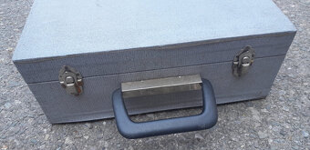 Predám taparírovaný prepravný kufrík - 3