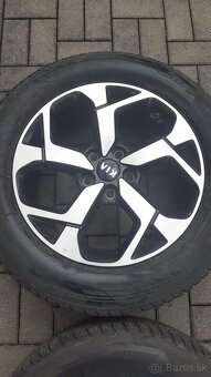 Zimné pneumatiky + elektróny 5x114,3 r17. - 3