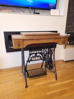 Šijací stroj SINGER - Johan Jax Linz - 3