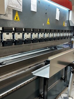 EXTERNÉ CNC OHÝBANIE PLECHOV - 3