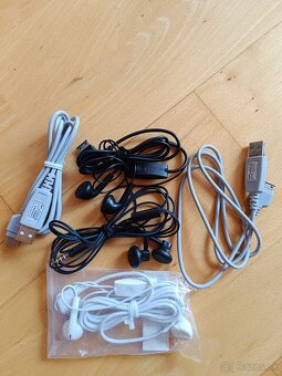 Nabijacky,sluchatka,USB-Nokia AC-3E,ACP-7E,.... - 3