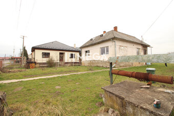 Na Predaj: Rodinný dom v obci Lastomír s veľkým pozemkom - 3