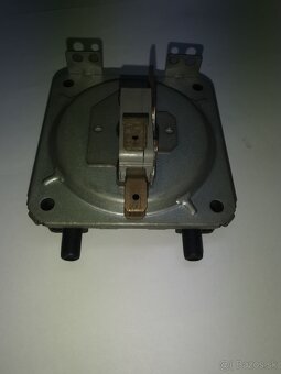 Manostat tlaku vzduchu Honeywel C6065A 1028:2 - 3