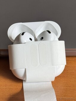 Apple AirPods 4 ANC USB C - nepoužité, rok zaruka - 3