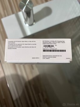 airpods - 3