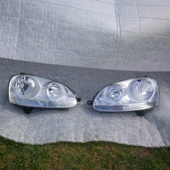 predni svetlo svetla vw golf v 5 prave leve - 3