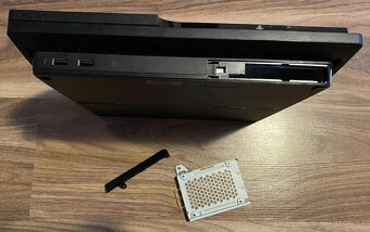 PlayStation 3 Slim - 3