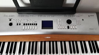 Klavír YAMAHA Portable grand DGX-630 - 3