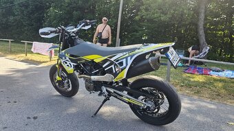 Husqvarna 701 Supermoto r.v.2021 - 3