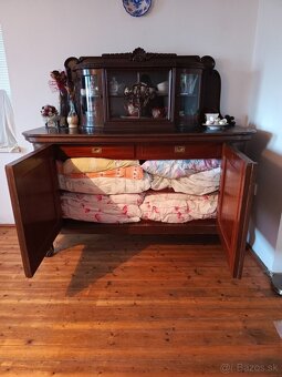 Starožitná komoda - 3