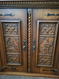 Starožitná skriňa - 3