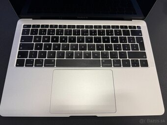 Apple MacBook Air 13" 2019 - 3