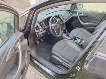 Opel Astra J 2,0 CDTi 118 kW - 3