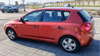 Kia Ceed 1.4 benzín 77kW 5st manuál 2007 - 3