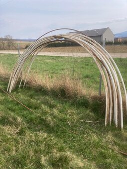 Zelezne obluky na foliovnik - 3