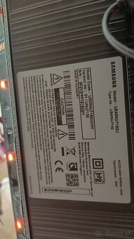 Samsung UE40NU - 3
