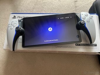 Playstation Portal - 3