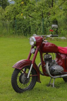 Jawa 250 353 kývačka - 3