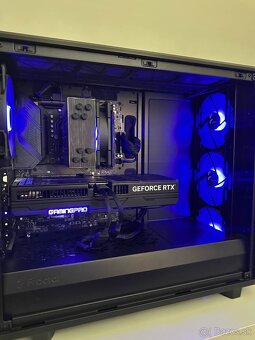 RYZEN 7 7800X3D/RTX 5070 Ti 16GB/32GB DDR5/2.5TB/850W - 3