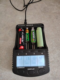 Predám nabíjačku batérií SMART VIGAN - 3
