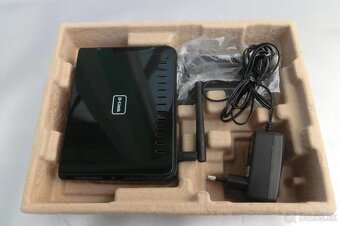 Router D-Link DIR-600 . - 3