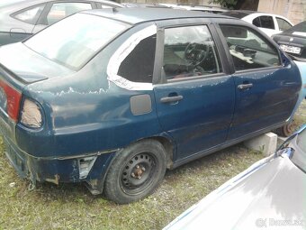 Rozpredam na diely seat cordoba r.v 1999 - 3