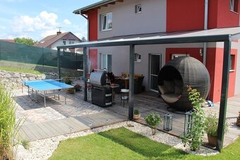 Dom s bazénom, dvojgarážou, veľkou terasou pri Žiline - 3
