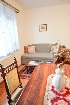 Krásny, priestranný, staromestský 1,5i byt na prenájom - 3