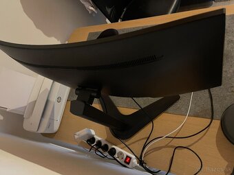 Predám 34 " herný monitor Lenovo G34w-10 | 144 Hz | 1 ms - 3