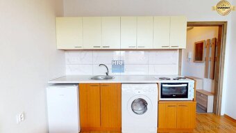 Na prenájom zariadená garsónka s balkónom v Holíči - 3