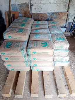 Predám cement - 3