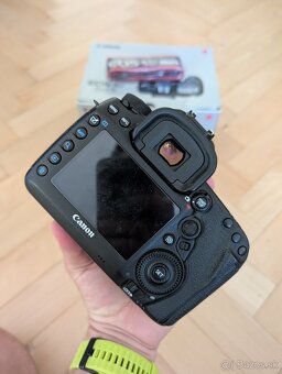 Canon 5d Mark iv - 3