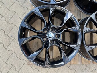 R19 5x112 Original Skoda Octavia III RS Xtreme 7.5J ET51 - - 3