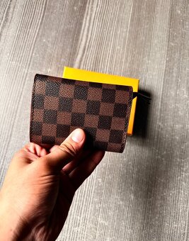 Louis Vuitton - 3
