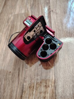 Nikon B500 - 3