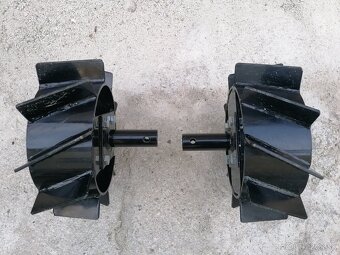 Malotraktor - železné kolesá - 3